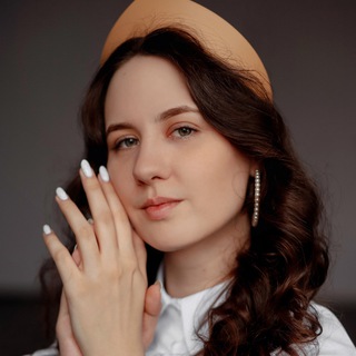 Аватар Telegram-канала Аннушка и её масло | ЕГЭ и ОГЭ по литературе