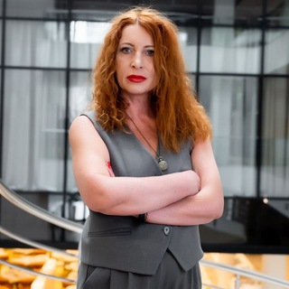 Аватар Telegram-канала Ирина Карасева | Недвижимость с Умом: PRO-Решения