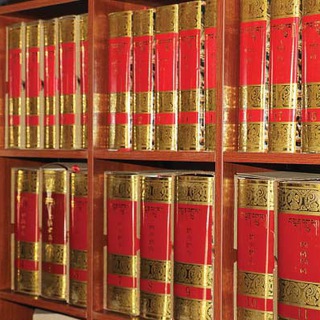 Аватар Telegram-канала Библиотека: тибетский буддизм