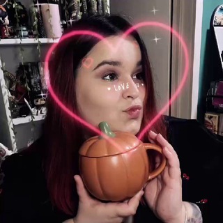 Аватар Telegram-канала книжный Гринч|воришка любви💚18+
