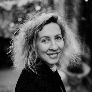 Аватар Telegram-канала Дизайн, ремонт, посуточная аренда | Бюро Юлии Веселовой