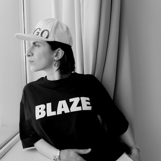 Аватар Telegram-канала Diana Rytenkova | Цифровой дизайнер | Юрист