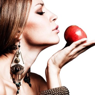 Аватар Telegram-канала ELENIA. Бижутерия и подарки. Собери свою стильную коллекцию!