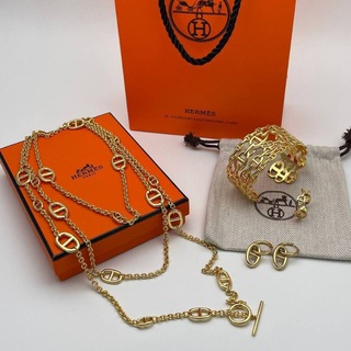 Аватар Telegram-канала БИЖУТЕРИЯ ,СУМКИ , ЧАСЫ.