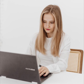 Аватар Telegram-канала Элла Владиславовна | Автор студенческих работ 👩🏼‍🏫