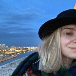 Аватар Telegram-канала ведьма делает медиа