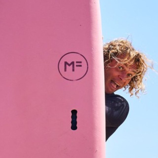 Аватар Telegram-канала SURFSPB — обучение серфингу и серф скейту в Санкт-Петербурге, ISA стандарт, стаж 14 лет