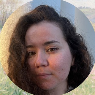 Аватар Telegram-канала Та женщина, которая читает