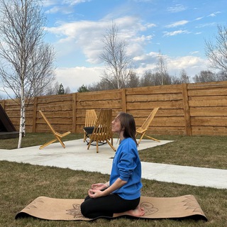 Аватар Telegram-канала 🧘🏼‍♀️ Йога на природе. Уфа. Черниковка