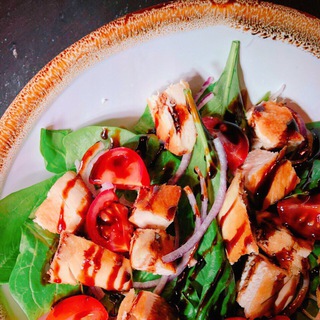 Аватар Telegram-канала ГОТОВИМ ПРАЗДНИЧНЫЕ САЛАТЫ | РЕЦЕПТЫ