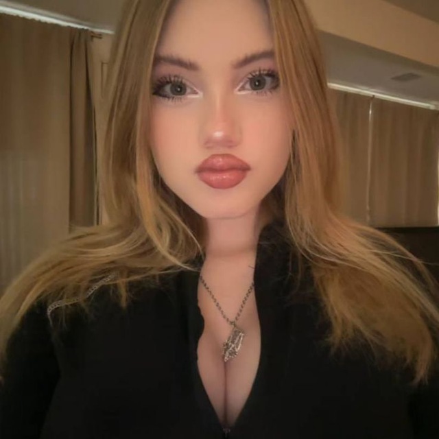 Аватар Telegram-канала Сливы Тиктокерш тгк слив