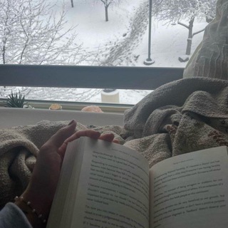 Аватар Lilka читает💌||study girl✨💄