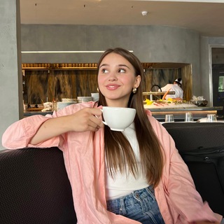 Аватар Telegram-канала Тась, расскажи про дизайн 🫰🏻