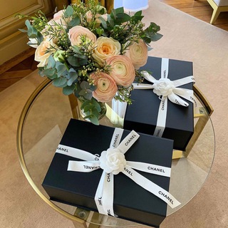 Аватар Telegram-канала Uliana_luxe — Бренды люкс 🤩 одежда, сумки, обувь и аксессуары