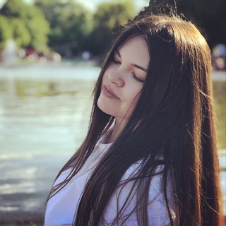 Аватар Telegram-канала Книги на стол😈